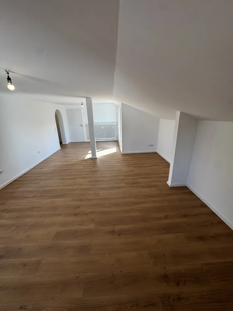 3 Zimmer Wohnung mit 80 m² in Köln – Bild 1