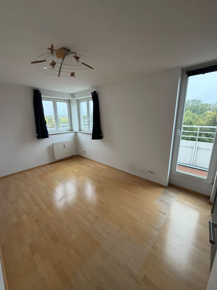 2 room apartment with 66 m² in Munich – Photo 6