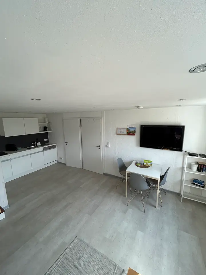 WG-Zimmer mit 42 m² in Metzingen – Bild 2