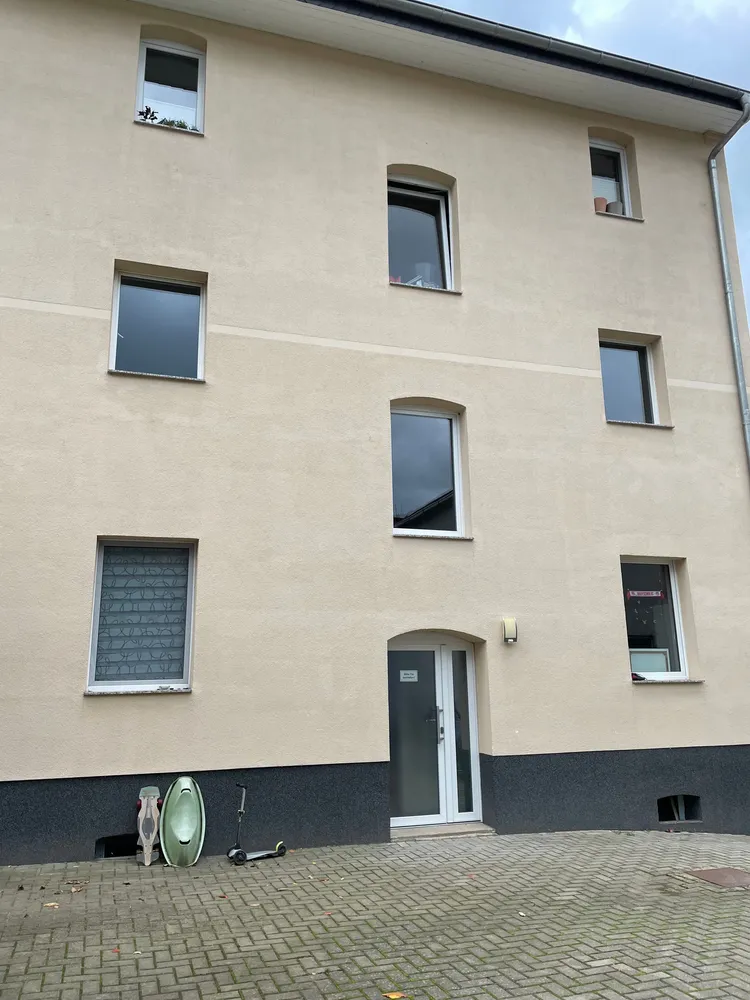 4 Zimmer Wohnung mit 100 m² in Halle (Saale) – Bild 3