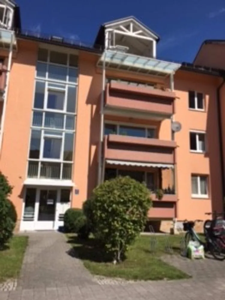3 Zimmer Wohnung mit 82 m² in München – Bild 1