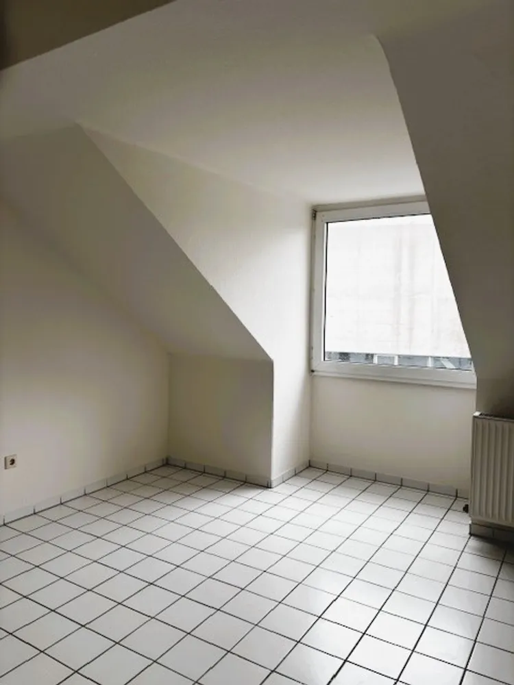 2 Zimmer Wohnung mit 45 m² in Köln – Bild 2