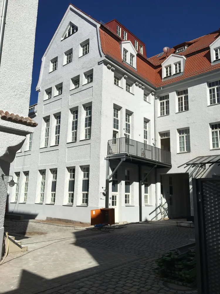 2 Zimmer Wohnung mit 71 m² in Nürnberg – Bild 2