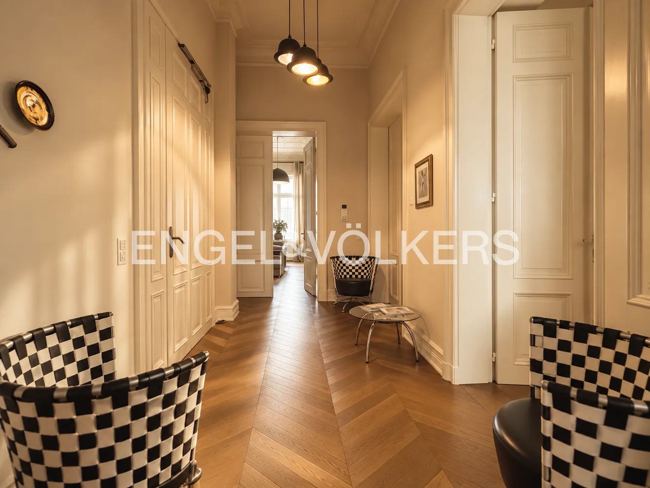 2 Zimmer Wohnung mit 225 m² in Frankfurt am Main – Bild 5