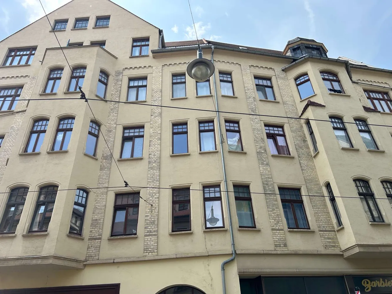 4 Zimmer Wohnung mit 99 m² in Halle (Saale) – Bild 1