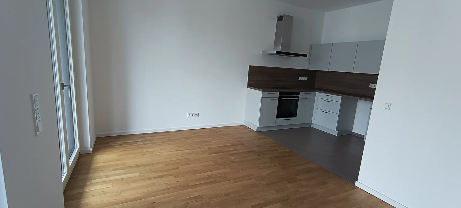 2 room apartment with 69 m² in Berlin – Photo 12