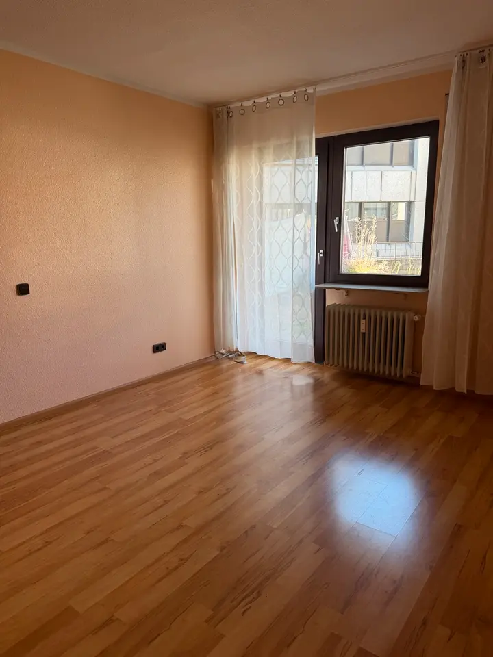 WG-Zimmer mit 30 m² in Freiburg im Breisgau – Bild 1