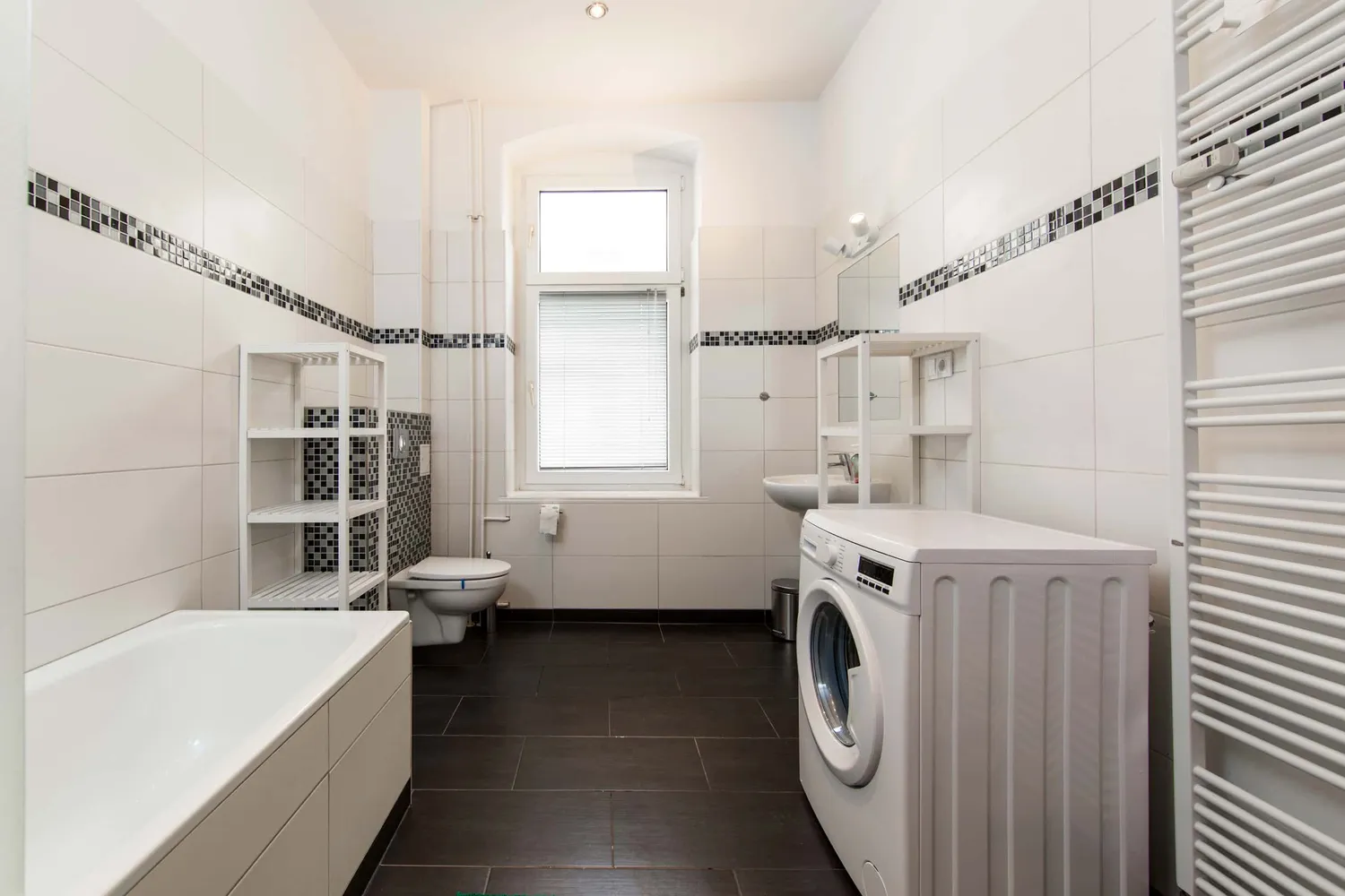 Shared room with 11 m² in Berlin – Photo 2