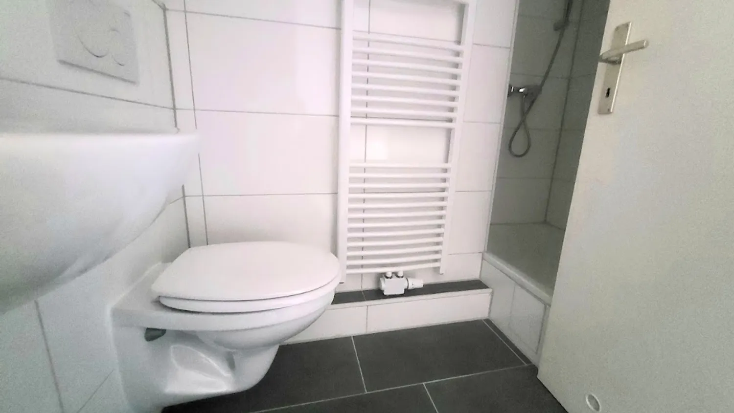 1 room apartment with 36 m² in Essen – Photo 3