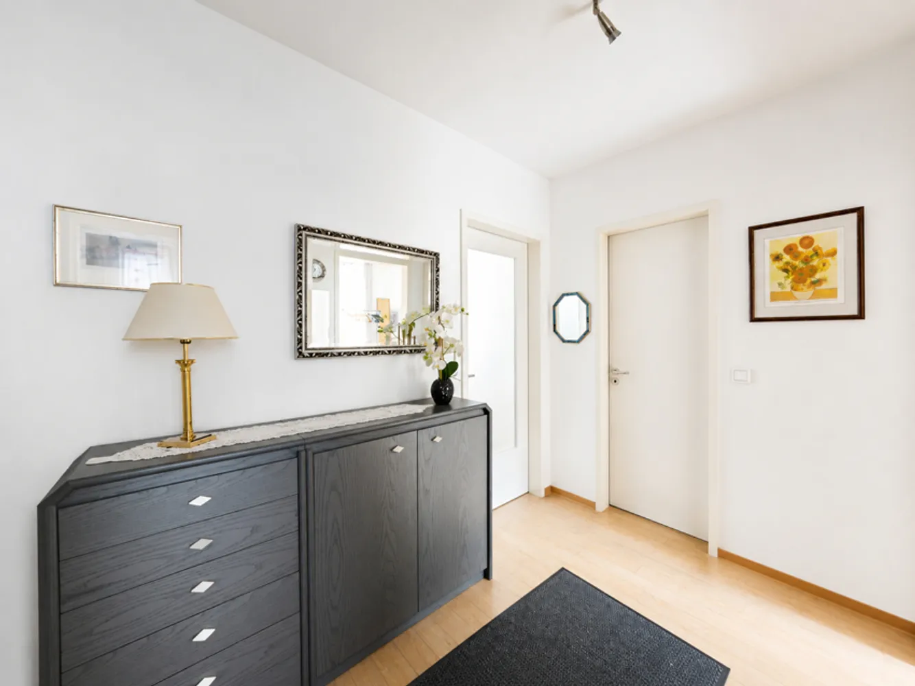 2 Zimmer Wohnung mit 56 m² in Krefeld – Bild 2