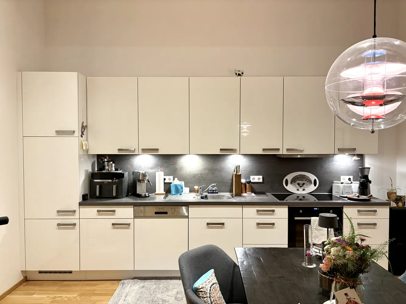 2 Zimmer Wohnung mit 82 m² in Frankfurt am Main – Bild 6