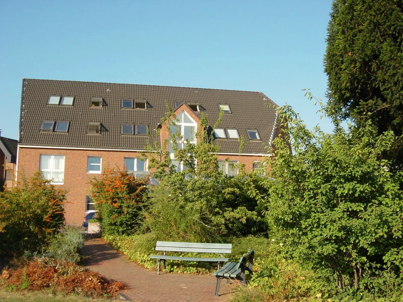 3 Zimmer Wohnung mit 100 m² in Düsseldorf – Bild 2