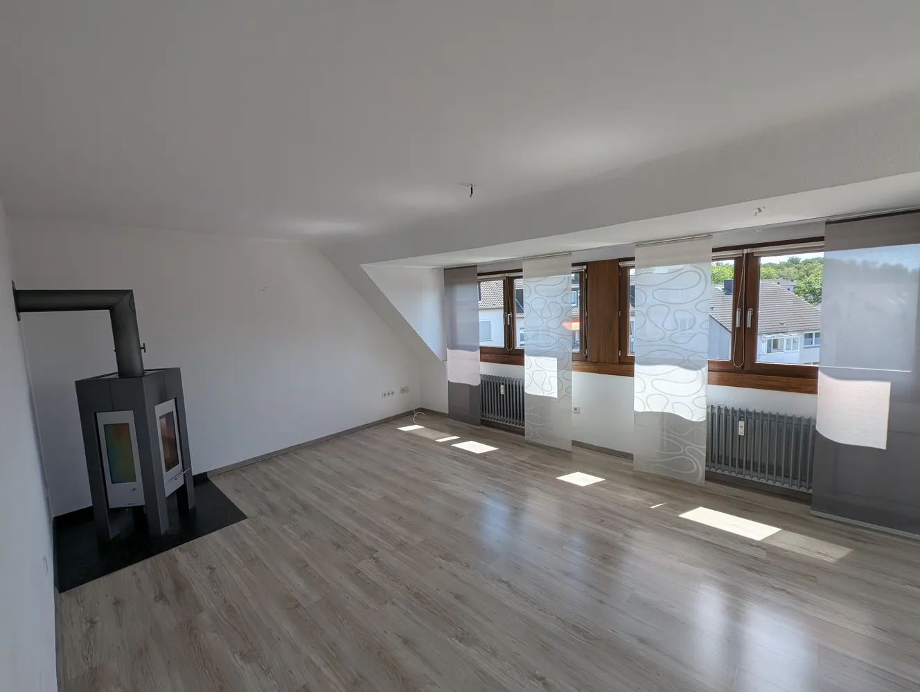 6 Zimmer Wohnung mit 145 m² in Essen – Bild 2