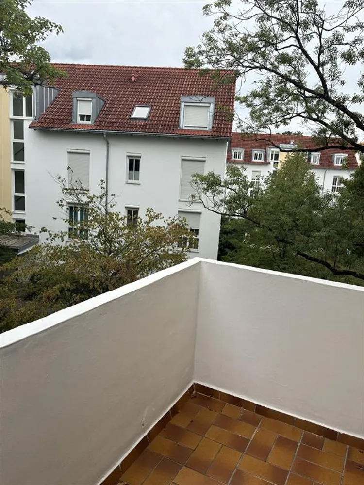 3 Zimmer Wohnung mit 71 m² in München – Bild 4