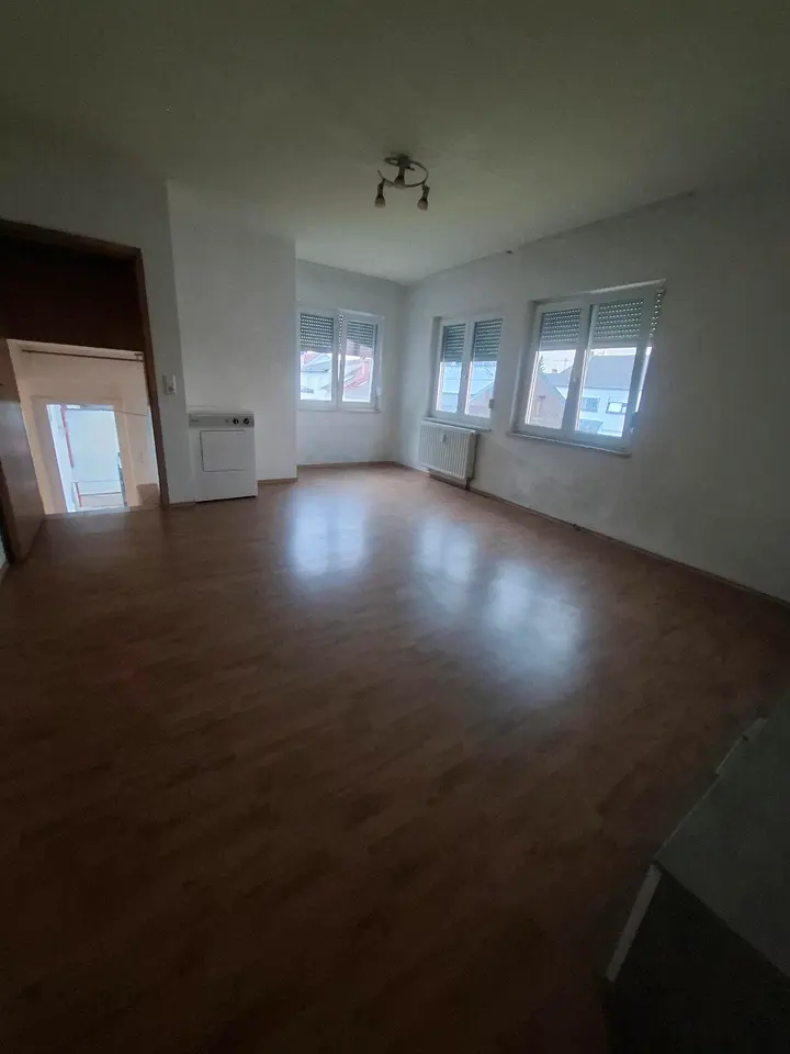 4 Zimmer Haus mit 110 m² in Saarbrücken – Bild 1