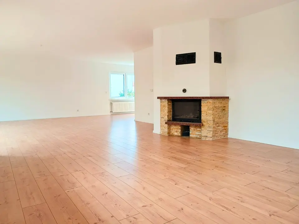 5 Zimmer Haus mit 194 m² in Saarbrücken – Bild 2