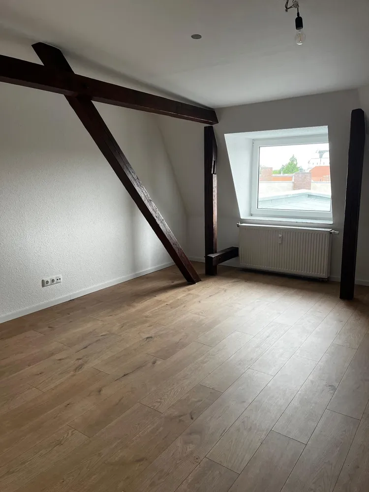 2 Zimmer Wohnung mit 72 m² in Halle (Saale) – Bild 1