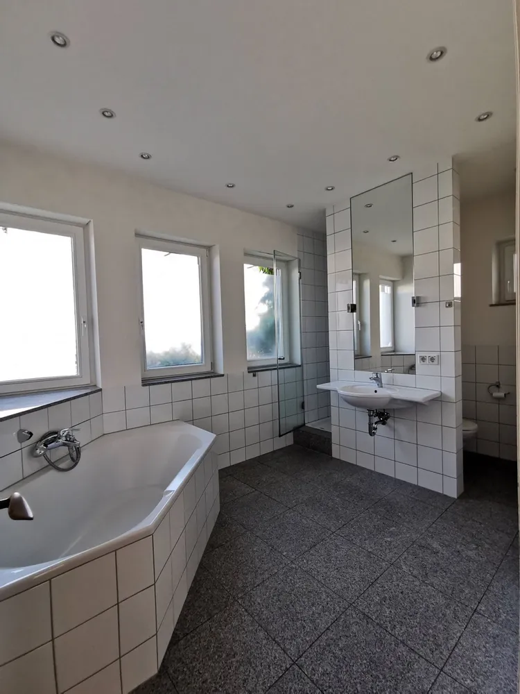 3 Zimmer Wohnung mit 110 m² in Düsseldorf – Bild 9
