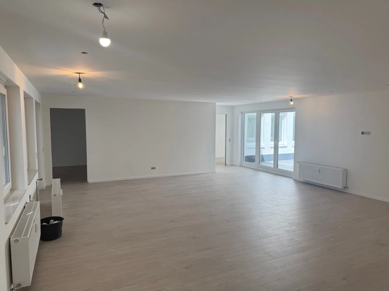 8 Zimmer Wohnung mit 328 m² in Düsseldorf – Bild 10