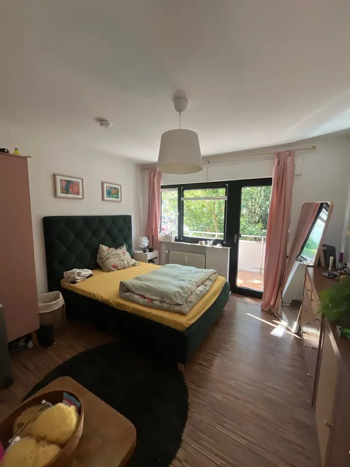 Shared room with 103 m² in Stuttgart – Photo 1