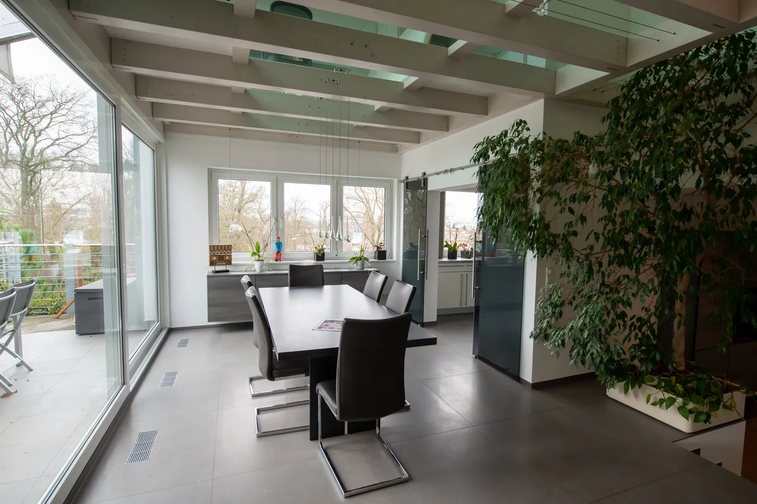 5 room apartment with 242 m² in Ludwigshafen am Rhein – Photo 4