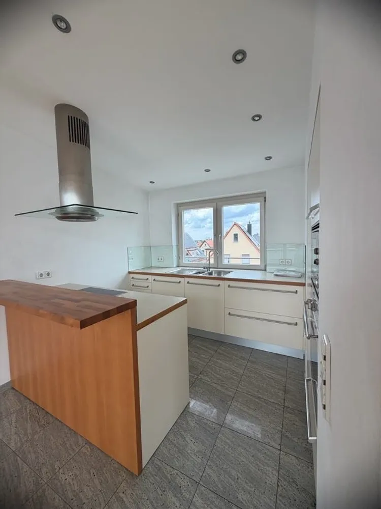 4 Zimmer Wohnung mit 110 m² in Reutlingen – Bild 4