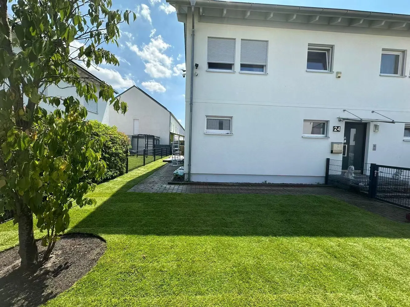 8 Zimmer Haus mit 250 m² in Karlsruhe – Bild 2