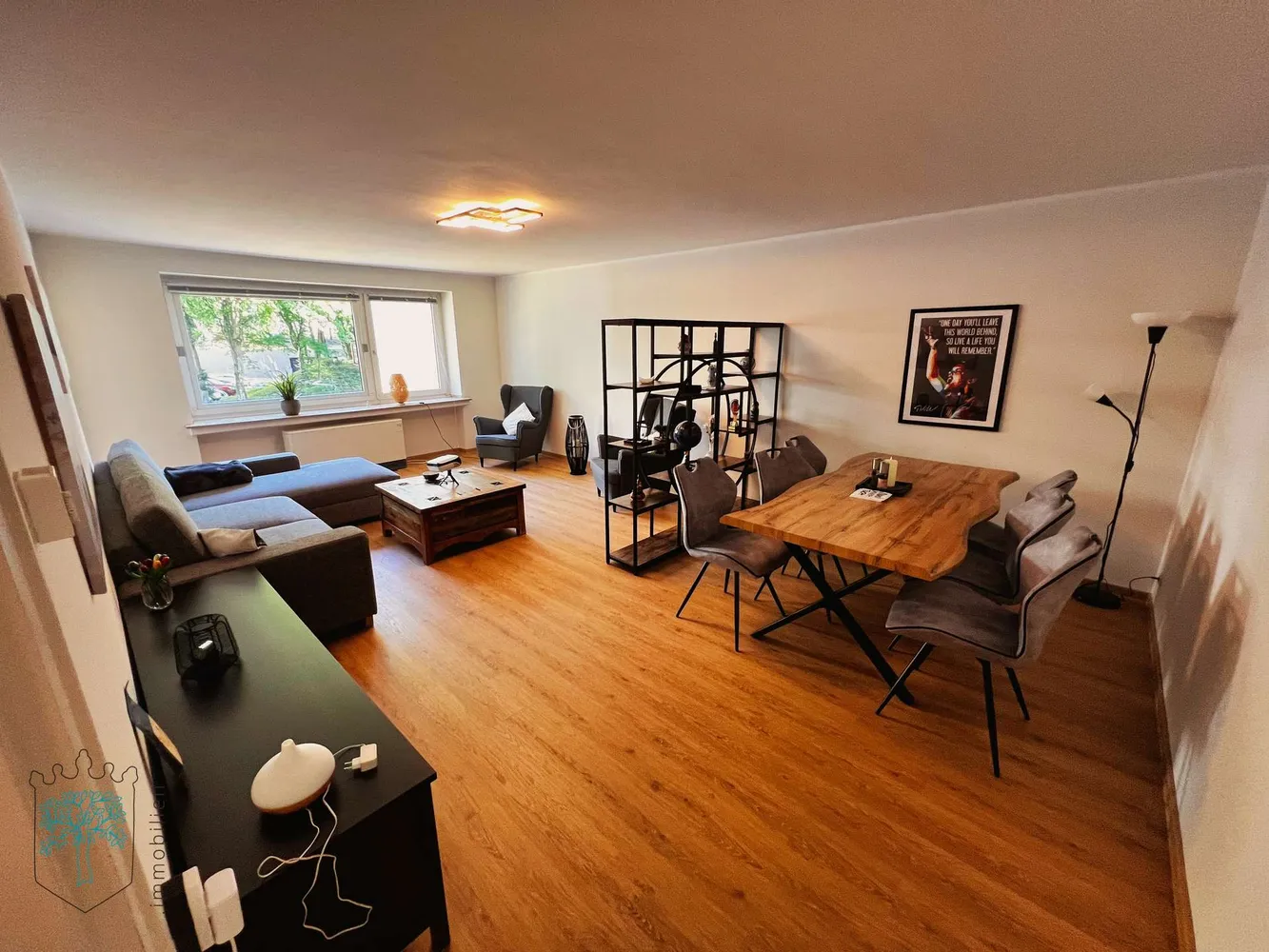 4 Zimmer Wohnung mit 105 m² in Wuppertal – Bild 1