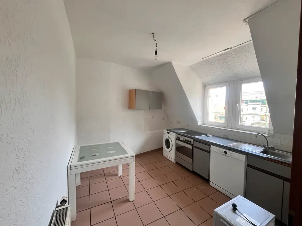 7 Zimmer Wohnung mit 130 m² in Saarbrücken – Bild 9