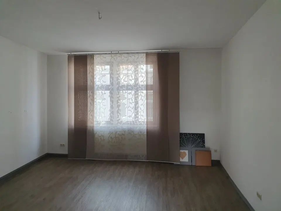 2 Zimmer Wohnung mit 107 m² in Meiningen – Bild 8