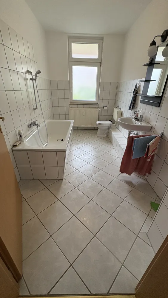 2 Zimmer Wohnung mit 44 m² in Halle (Saale) – Bild 1