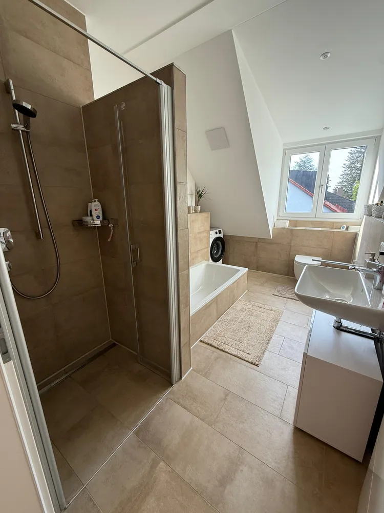 2 Zimmer Wohnung mit 65 m² in München – Bild 12