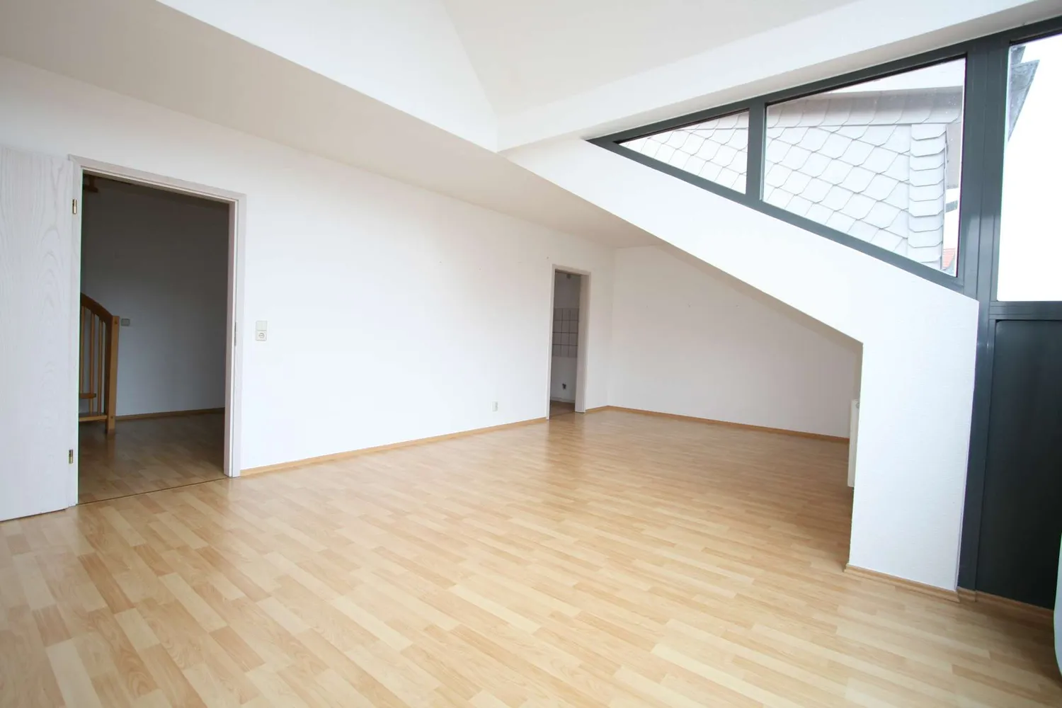 3 Zimmer Wohnung mit 91 m² in Meiningen – Bild 4
