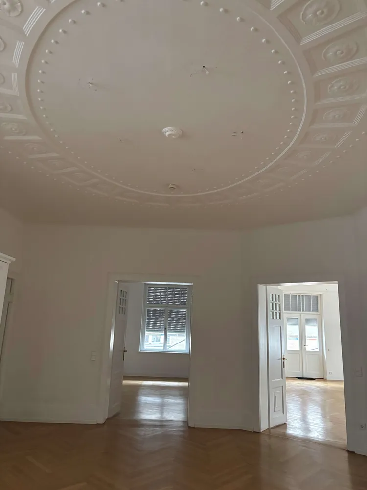 5 Zimmer Wohnung mit 330 m² in München – Bild 3