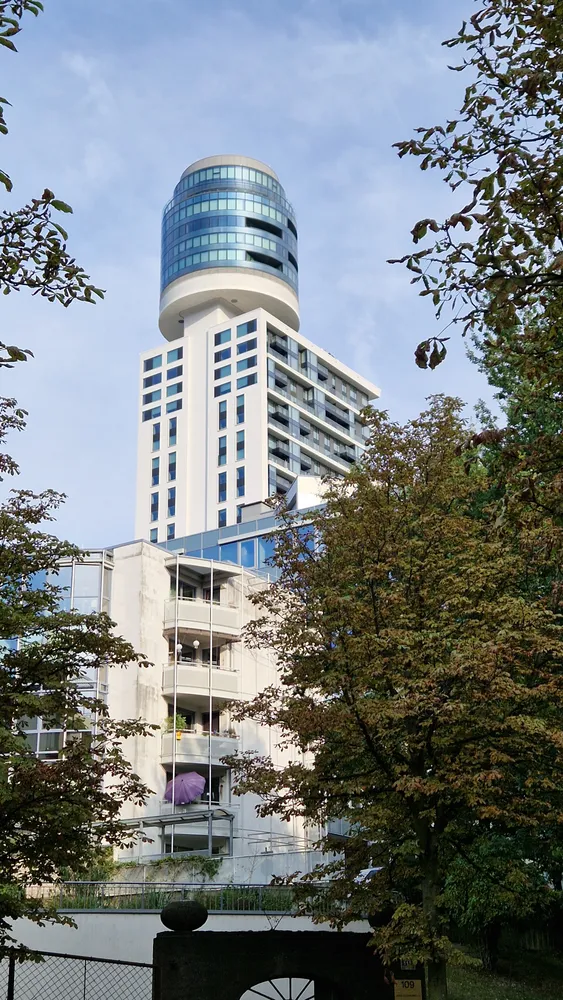 3 Zimmer Wohnung mit 82 m² in Frankfurt am Main – Bild 3