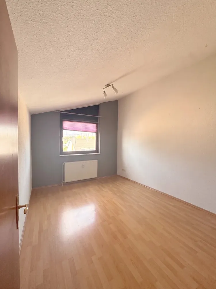 4 Zimmer Wohnung mit 95 m² in Köln – Bild 6