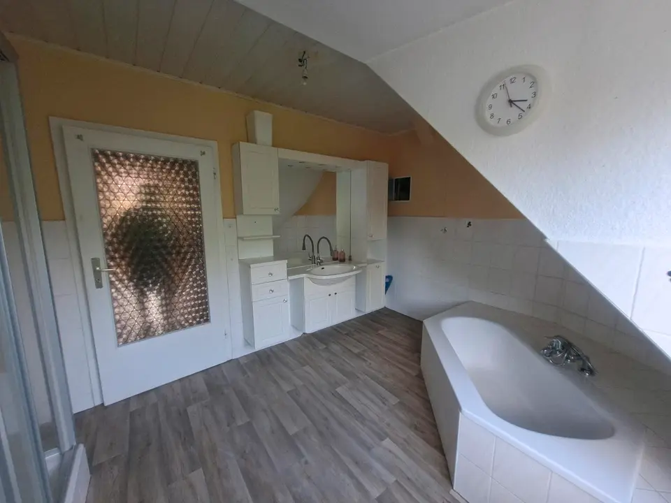 3 Zimmer Wohnung mit 75 m² in Köthen – Bild 10