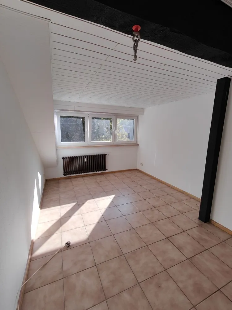 6 Zimmer Wohnung mit 141 m² in Bonn – Bild 4