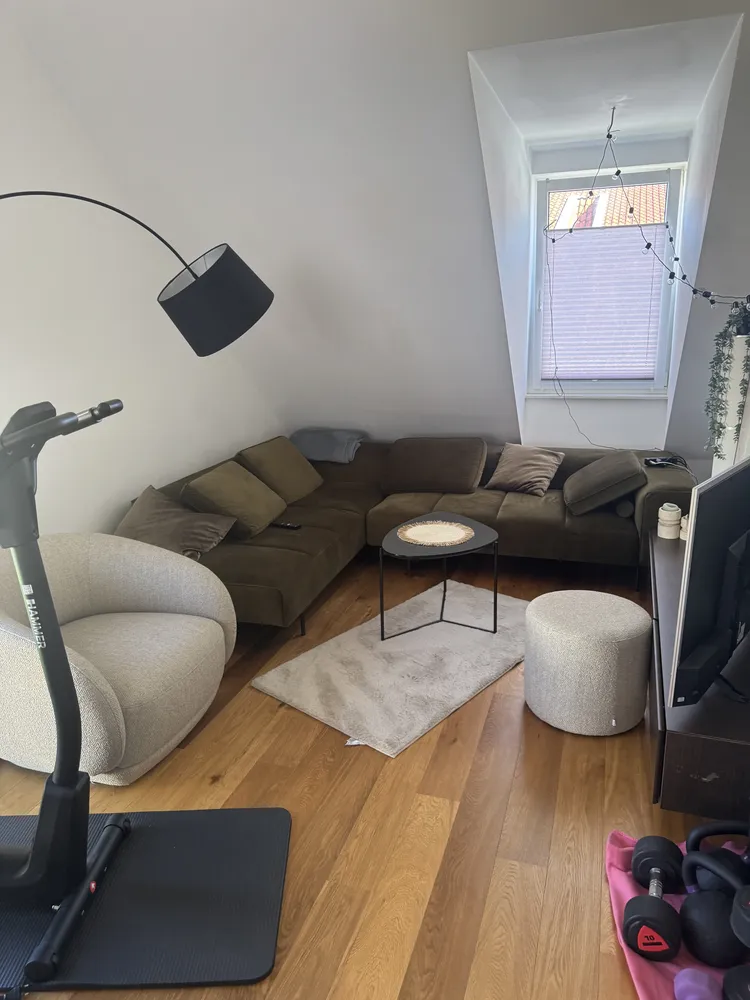 2 Zimmer Wohnung mit 65 m² in Köln – Bild 2
