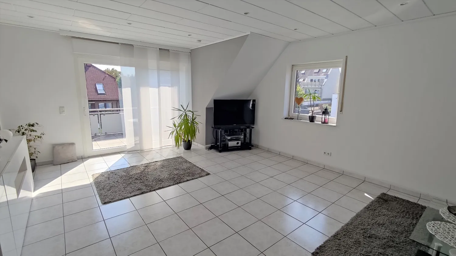 5 Zimmer Wohnung mit 120 m² in Oberhausen – Bild 1