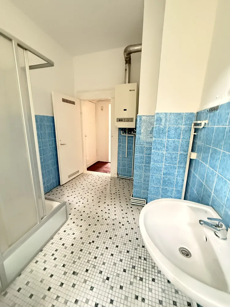 2 room apartment with 60 m² in Berlin – Photo 3
