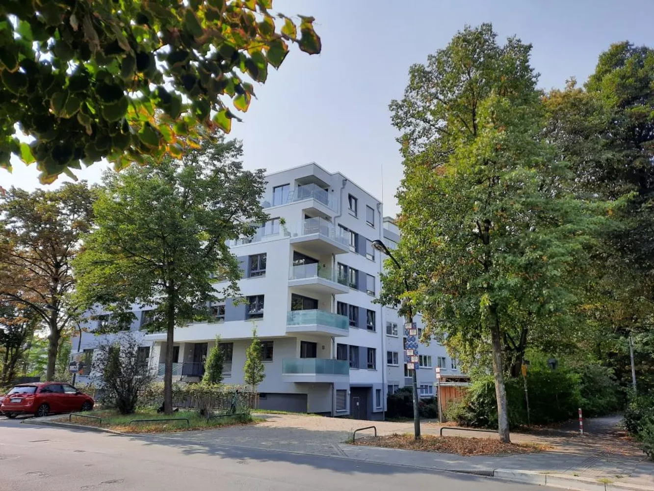 3 room apartment with 93 m² in Düsseldorf – Photo 2
