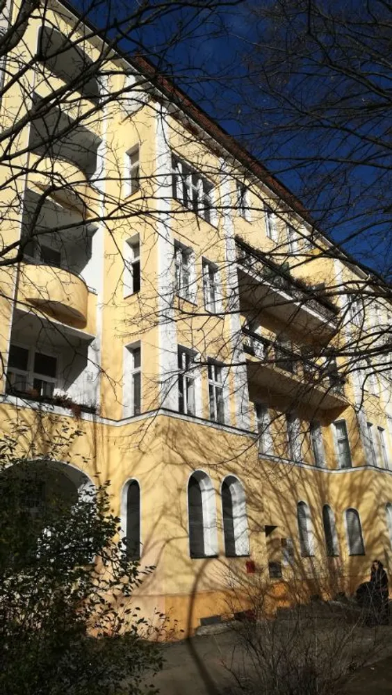 6 Zimmer Wohnung mit 202 m² in Berlin – Bild 1