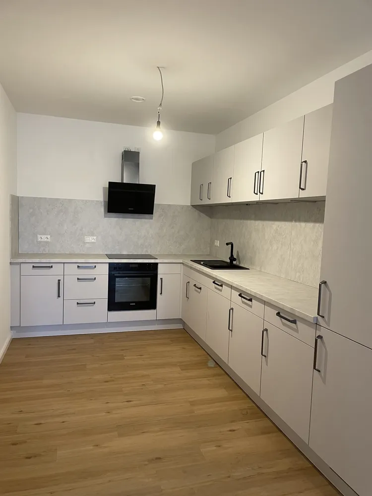 2 Zimmer Wohnung mit 86 m² in Lübeck – Bild 4