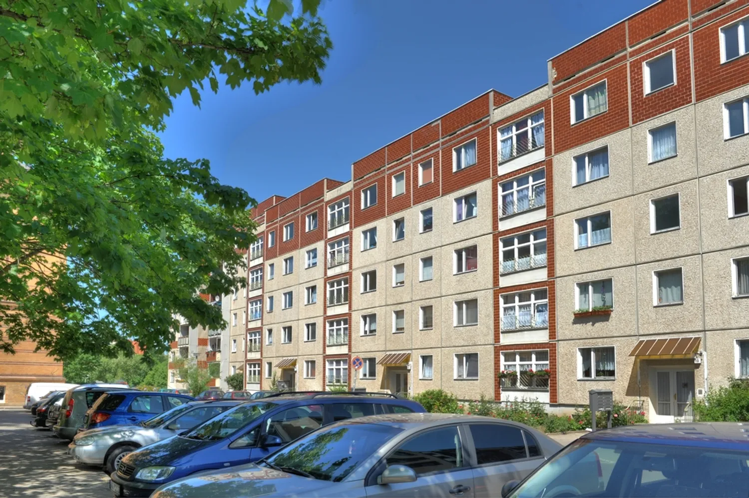 3 Zimmer Wohnung mit 65 m² in Halle (Saale) – Bild 2