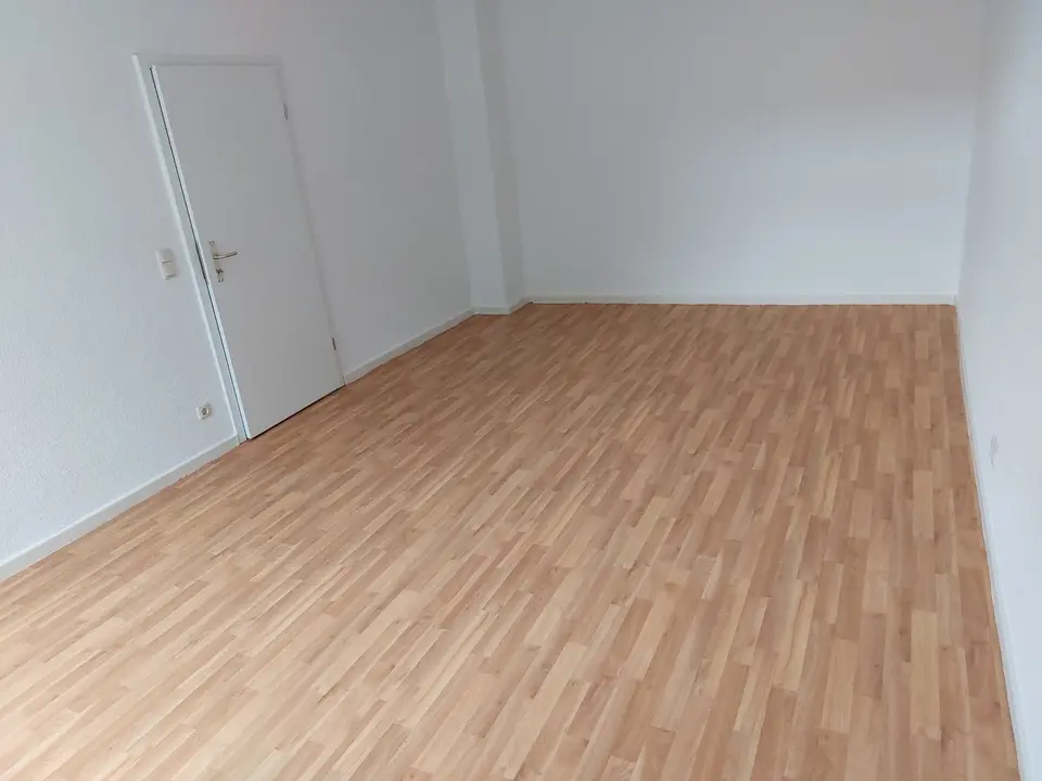 2 Zimmer Wohnung mit 77 m² in Schwedt/Oder – Bild 3