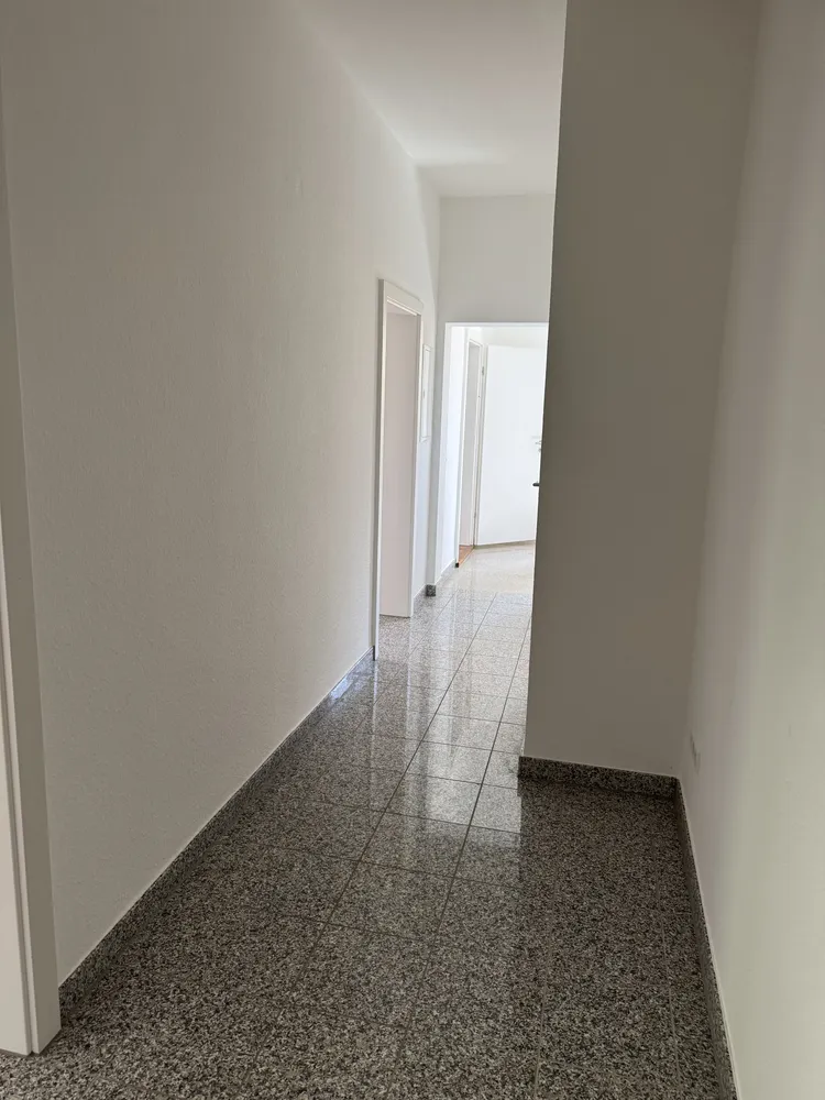 2 Zimmer Wohnung mit 58 m² in Karlsruhe – Bild 2