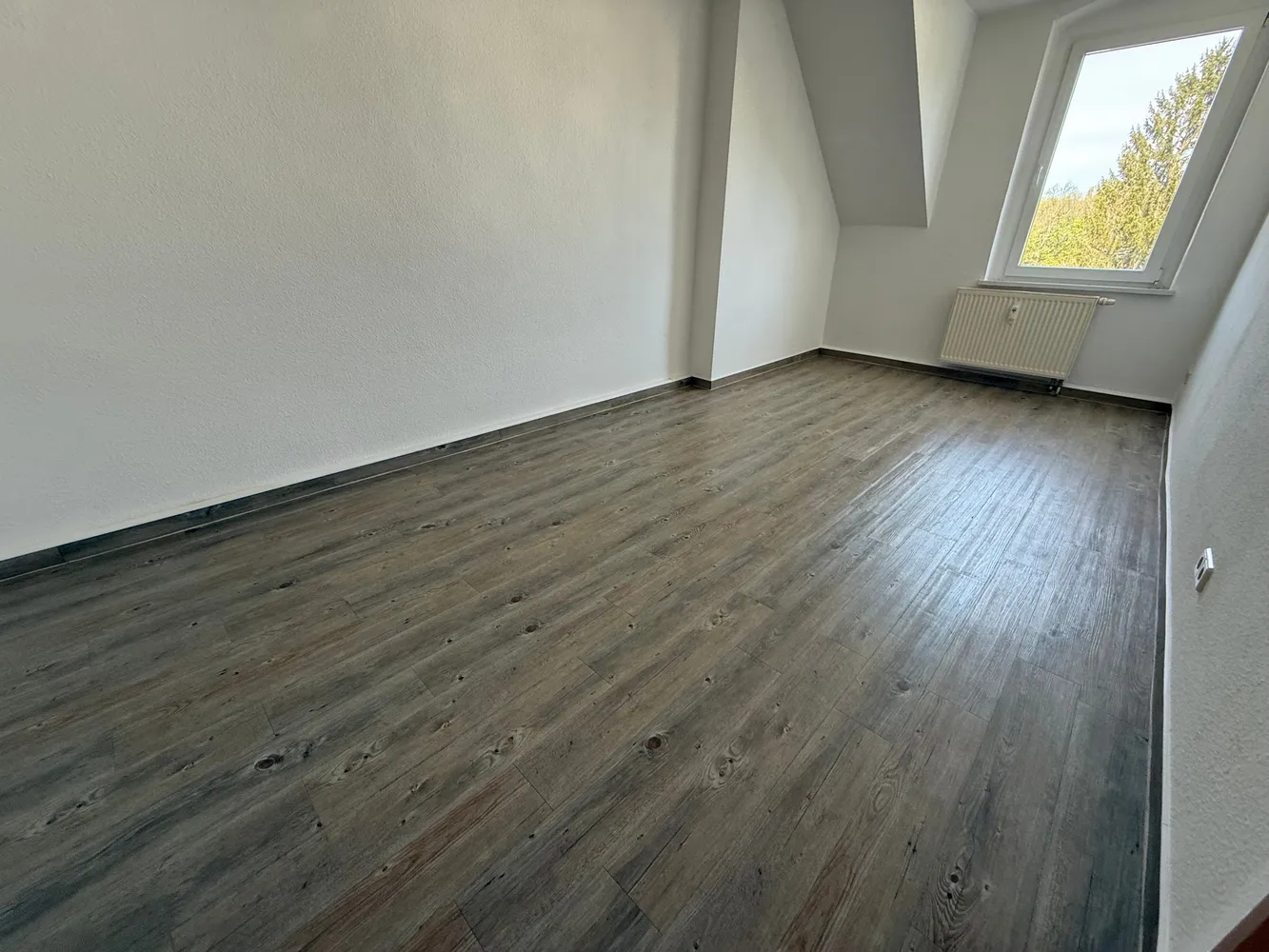 3 Zimmer Wohnung mit 97 m² in Chemnitz – Bild 4