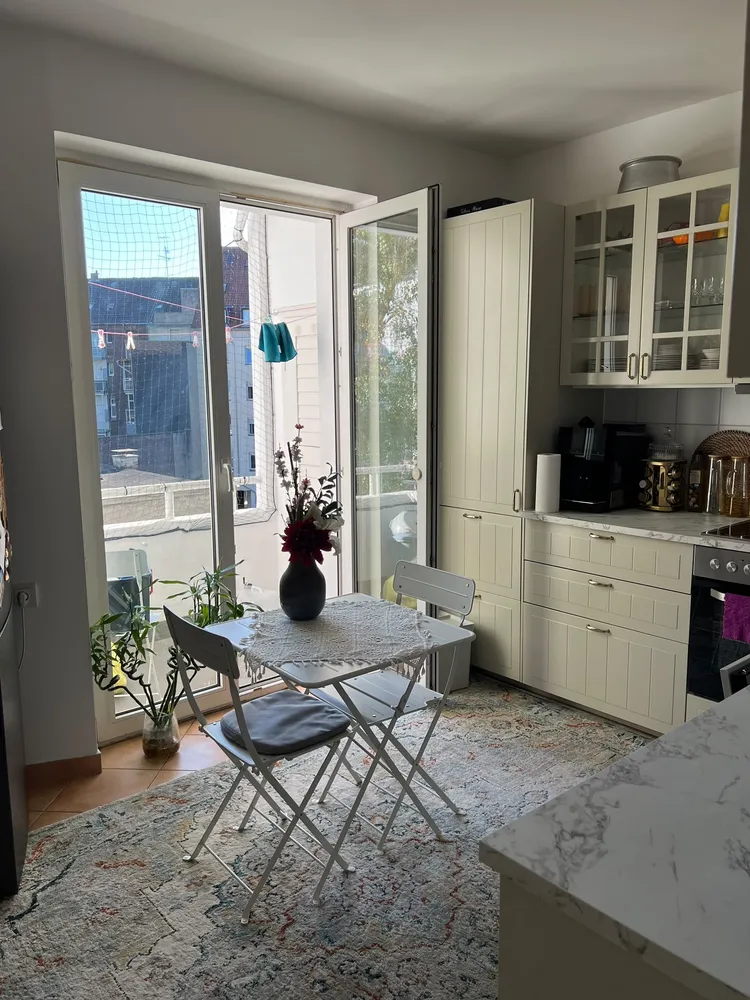3 room apartment with 93 m² in Düsseldorf – Photo 4