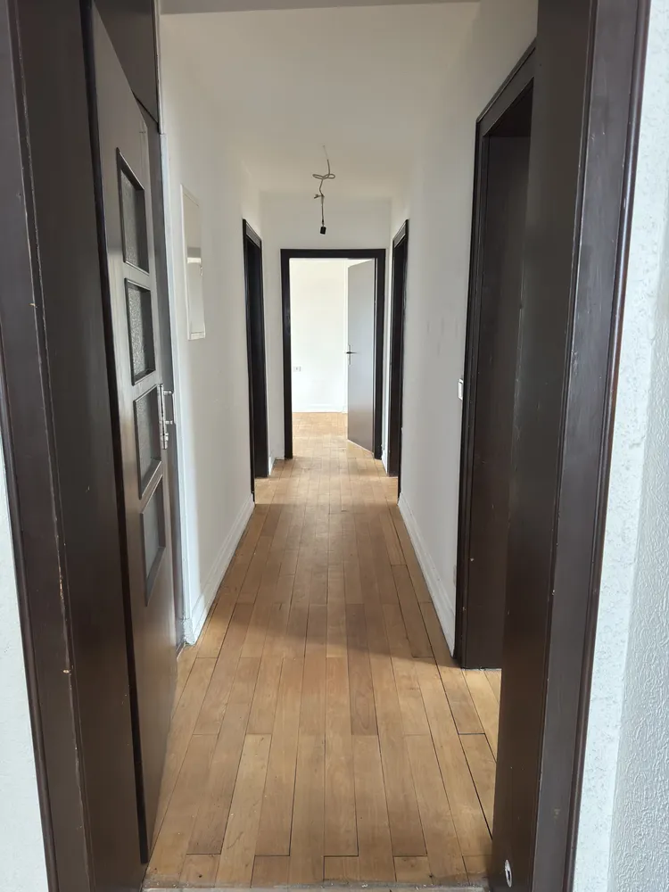 4 Zimmer Wohnung mit 85 m² in Saarbrücken – Bild 2